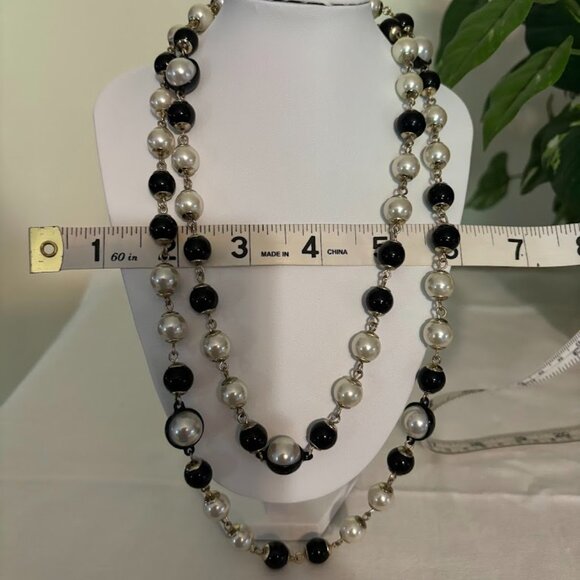 Anne Klein Black and White Pearl Necklace (43") and Bracelet (8") with 3 Strands - Picture 5 of 15